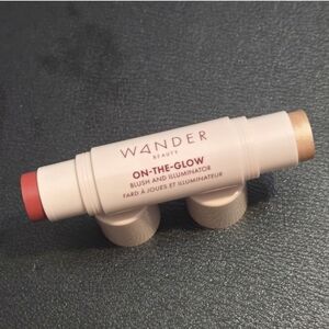Wander Beauty On the Go Blush and Illuminator Makeup
